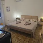 Πανσιόν Claudia's House