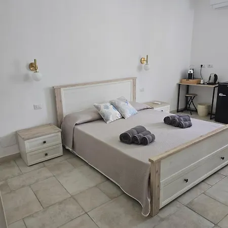 Claudia's House *