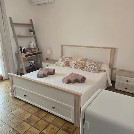 Claudia's House