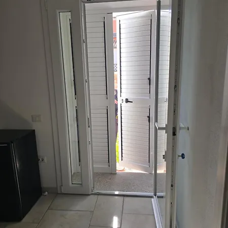 Claudia's House