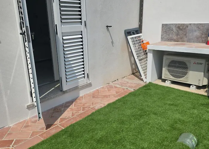 Claudia's House Guest house